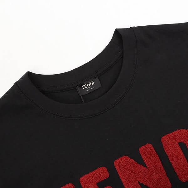 フェンディ 偽物 ロゴ エンブロイダリー クルーネックTシャツ fek26979